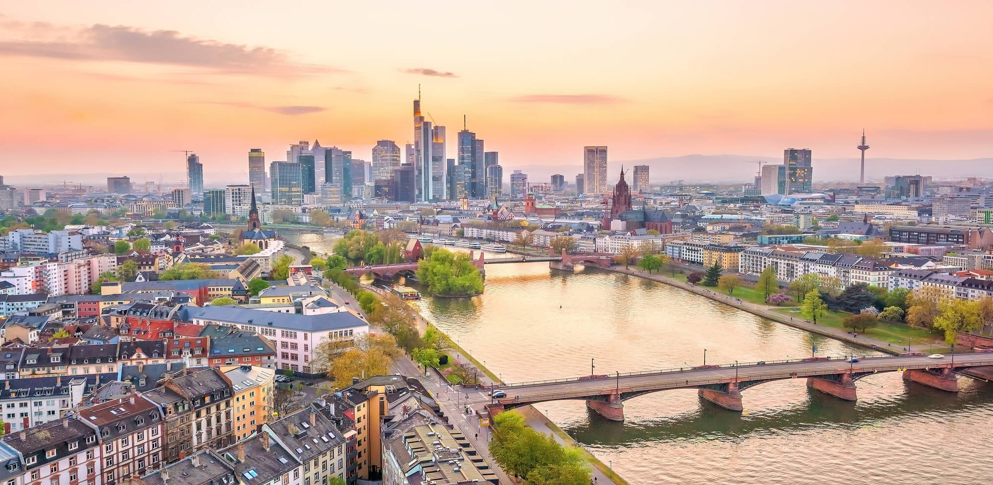 BBRecruiting Personalberatung Frankfurt begleitet Sie gern dabei die richtigen Fach- und Führungskräfte für Ihr Unternehmen zu finden. Am besten rufee Sie uns gleich an oder senden eine Email.