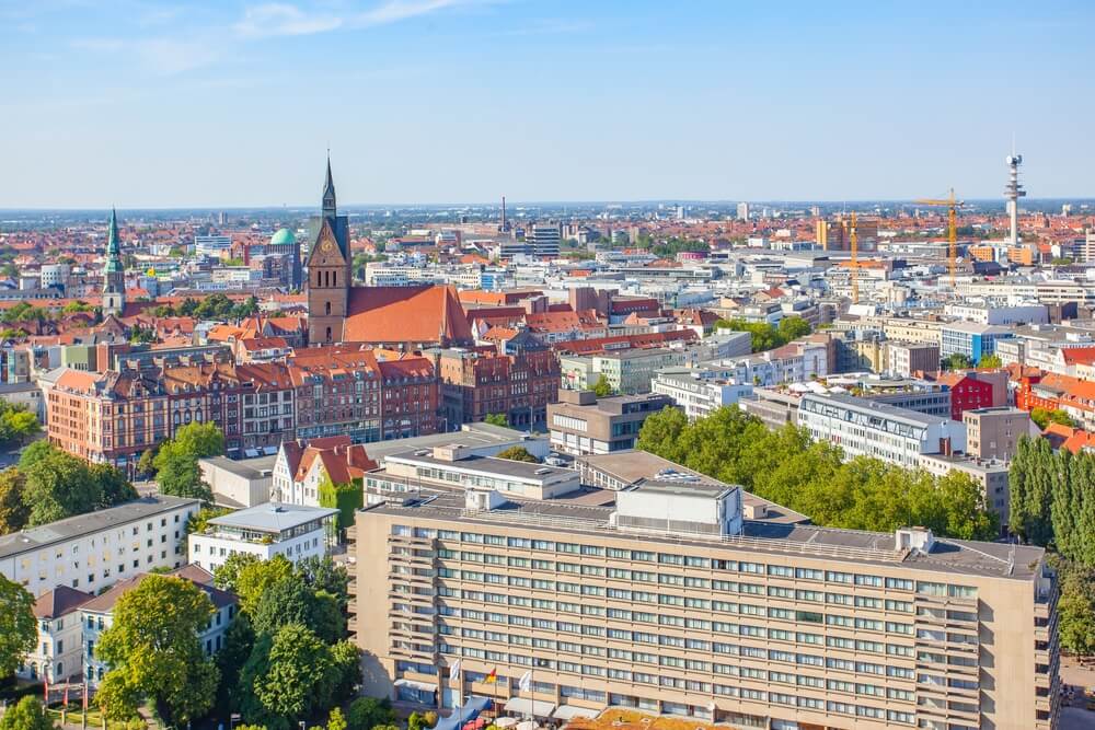 Als Personalberatung in Hannover erarbeiten wir aus diesem Grund gemeinsam mit Ihnen ein schlüssiges Konzept, um Ihren Komfort langfristig erweitern zu können. Dies ermöglicht Ihnen trotz personeller Engpässe den vollen Fokus auf Ihre Tätigkeiten.