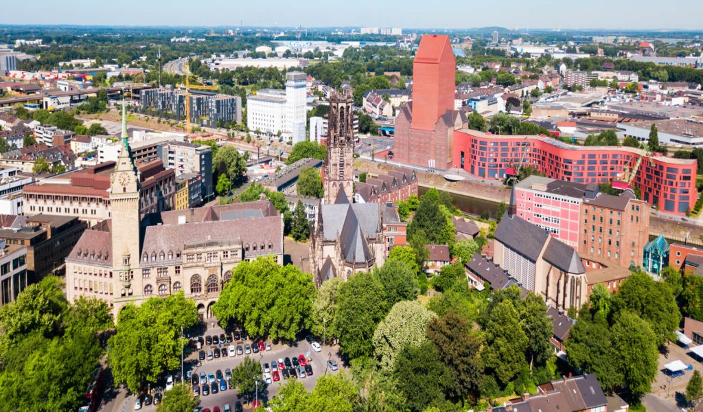 Verlässliches Personal ist entscheidend, um die Arbeit im Unternehmen stetig voranzubringen. Als Personalberatung in Duisburg unterstützen wir Sie aus diesem Grund gerne bei der Suche nach den richtigen Bewerbern.